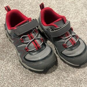 Merrell toddler shoes size 8